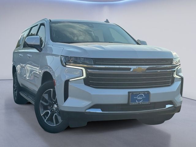 2021 Chevrolet Suburban LT in Iridescent Pearl Tricoat — front three-quarter view